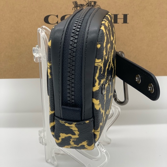 COACH SQUARE HYBRID POUCH W WAVY ANLPRINT & DUMBO - Picture 15 of 16